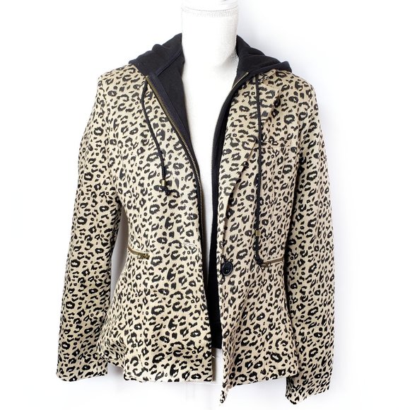 Thread Jackets & Blazers - Thread Boutique Katy Animal Print Convertinle Blazer or Hooded Jacket, M